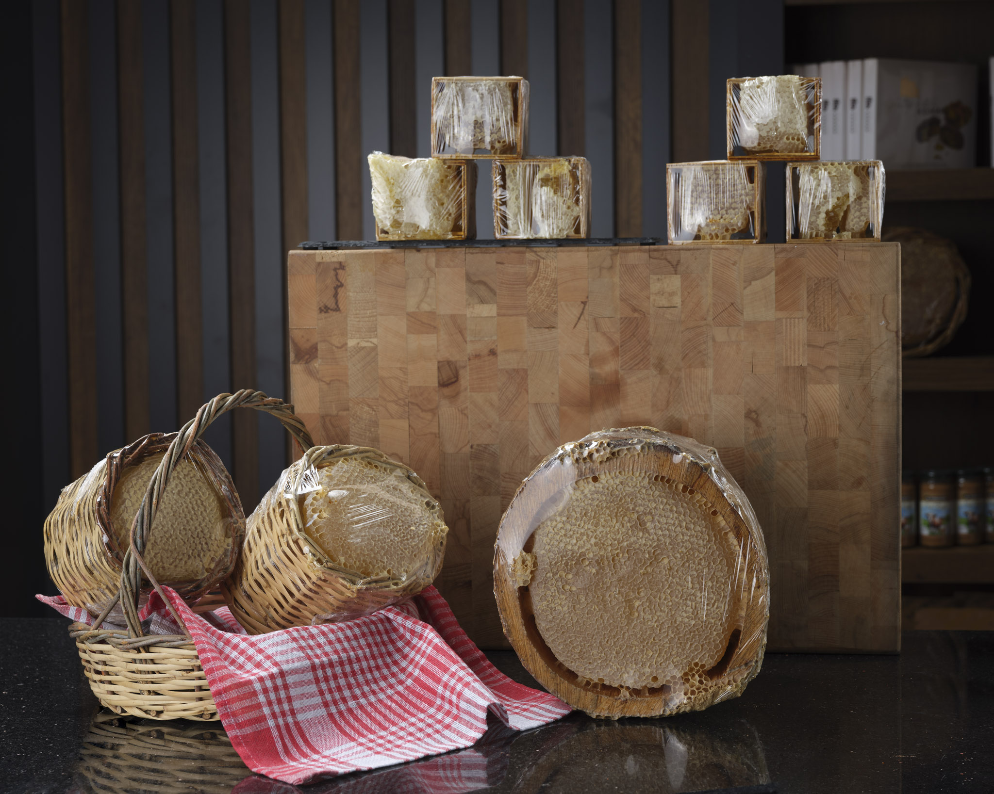 Doğal Karakovan Petek Bal